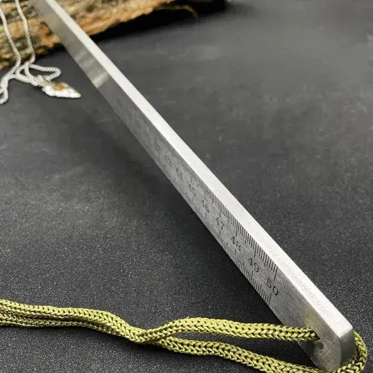 BowLift | Ruler made of hardened steel – used as an emergency tool