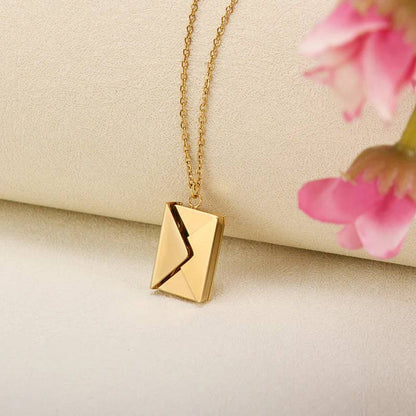 Skanto | Love Letter Necklace - Premium Gift Box Set