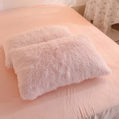Skanto | Luxury Plush Duvet Cover with Zipper and Corner Ties