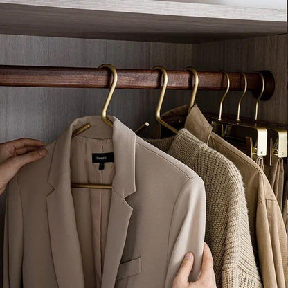 Skanto | Luxury Suit Matte Hanger Set 4 Plus 1