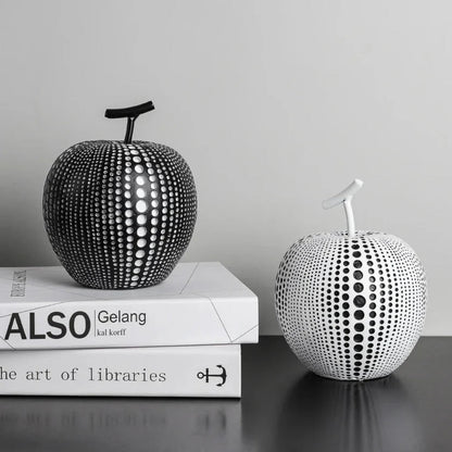 Dot pattern Apple Sculpture | Brehn