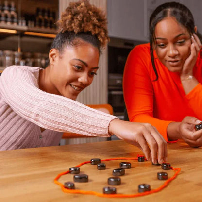 Skanto | Magnetic Chess Set – Compact and Robust for Travel and Home