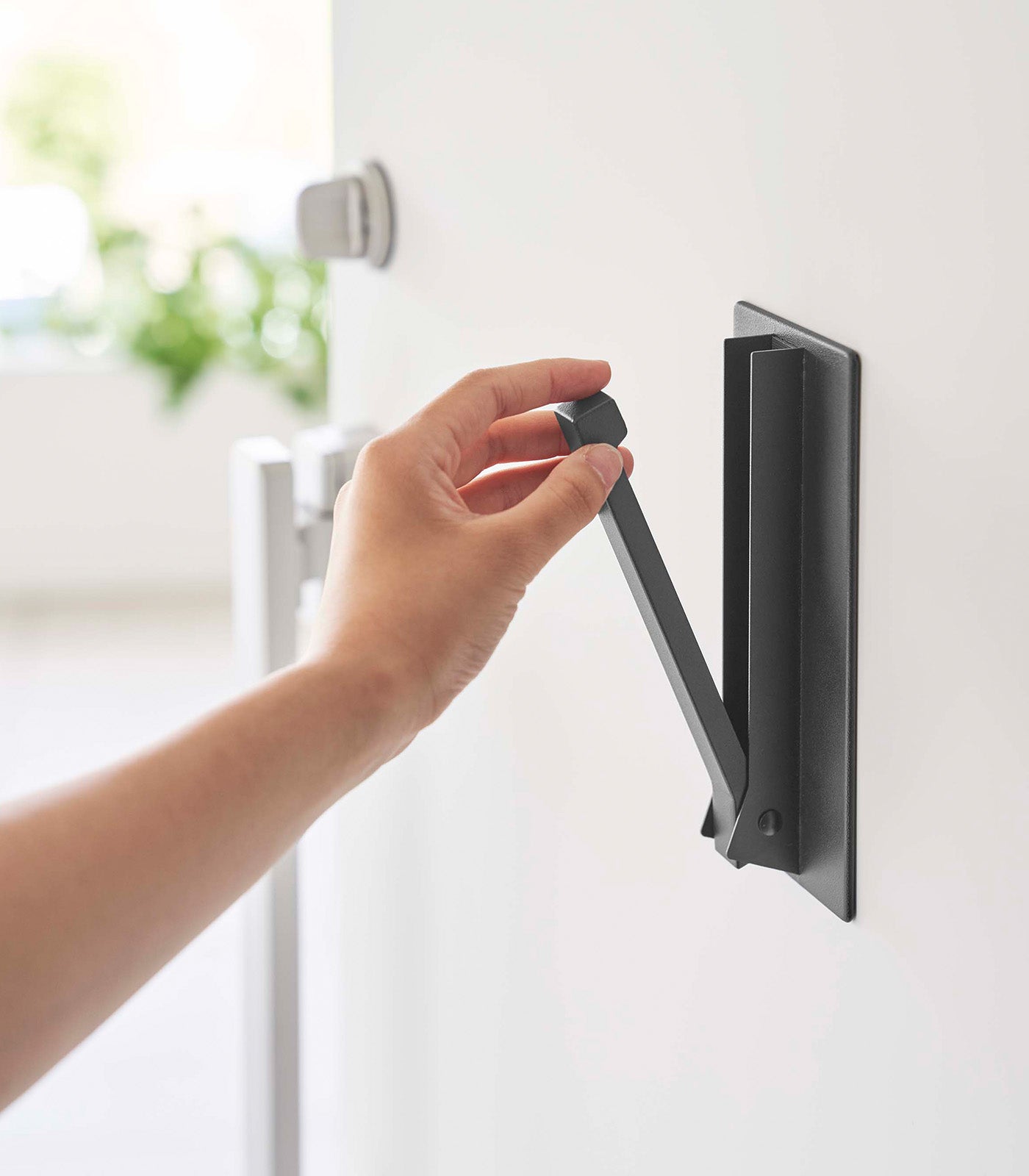 Brehn | Magnetic Folding Hook - Steel