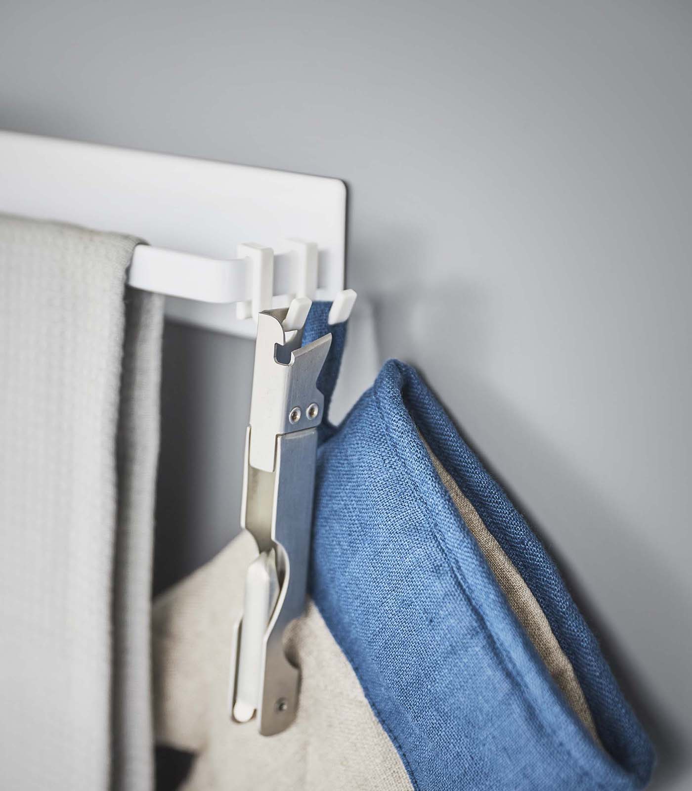 Kalsten | Magnetic Kitchen Towel Holder - Stainless Steel