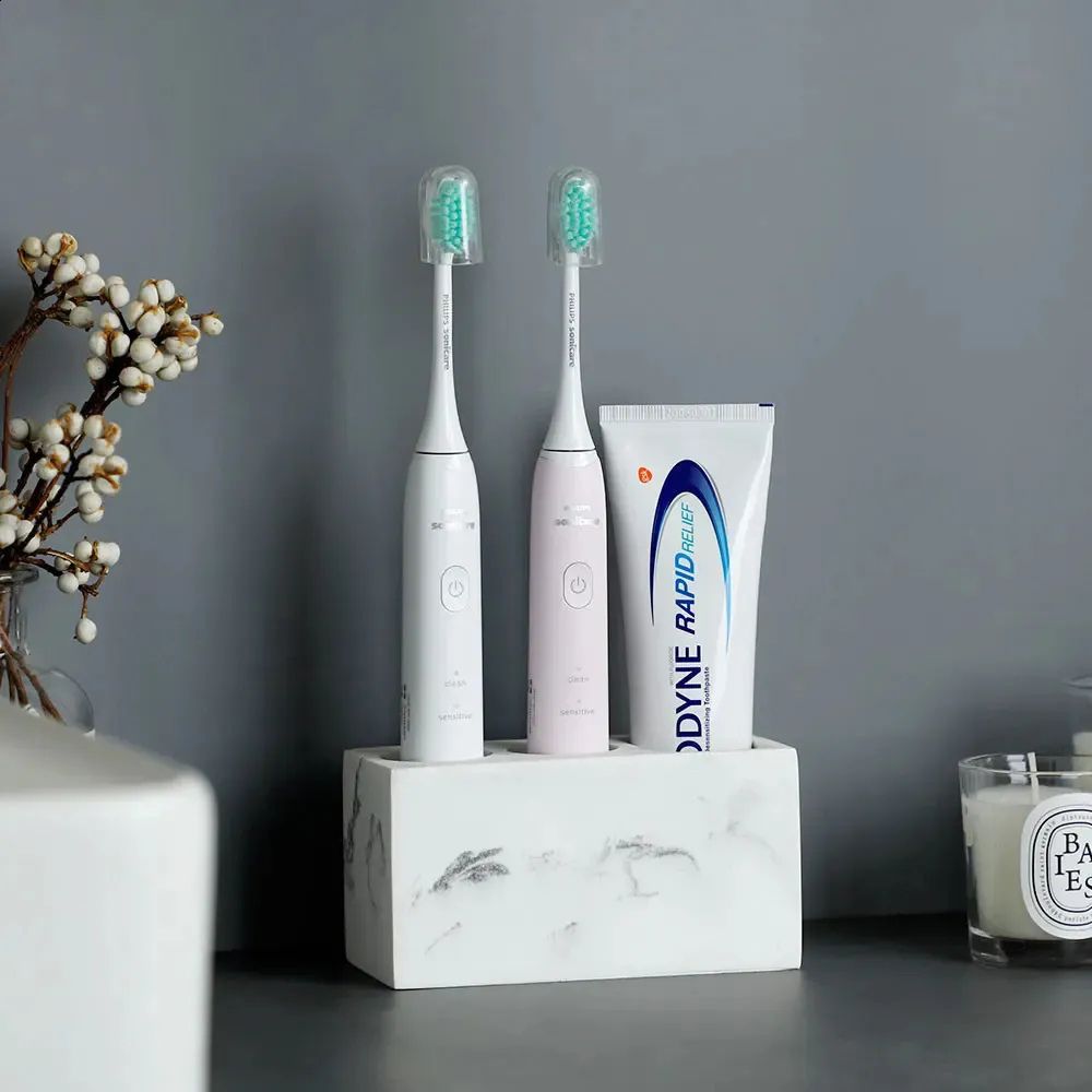Skanto | Resina Toothbrush Holder