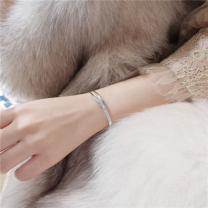 BowLift | Open bracelet made of 925 sterling silver with zirconia