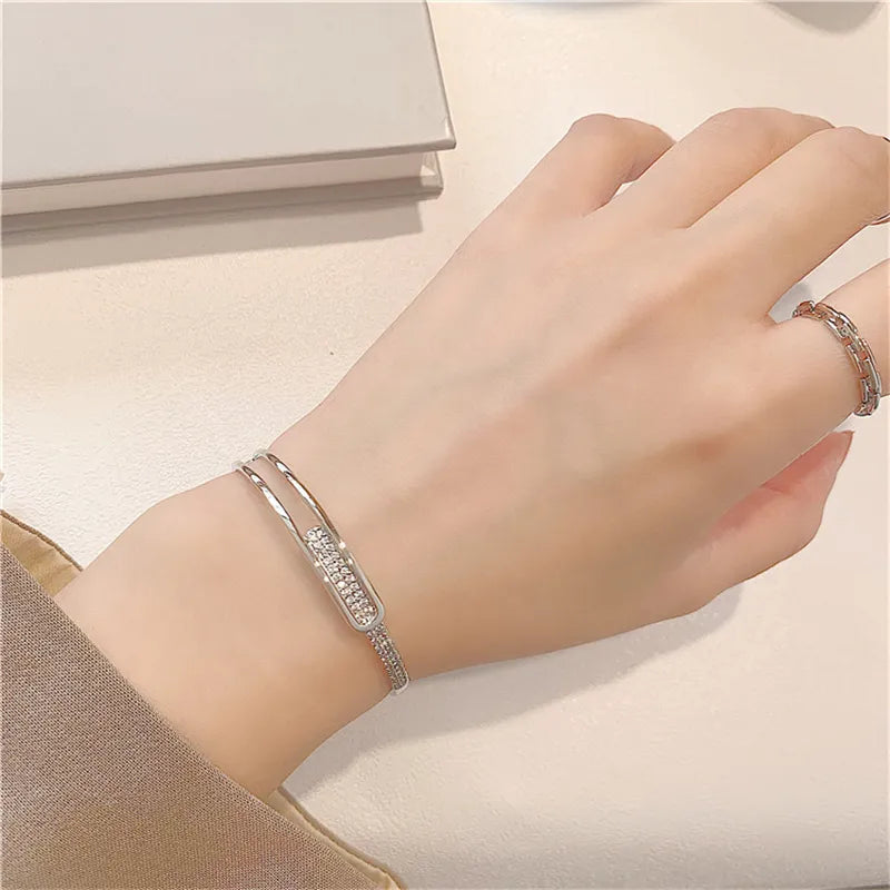 BowLift | Open bracelet made of 925 sterling silver with zirconia