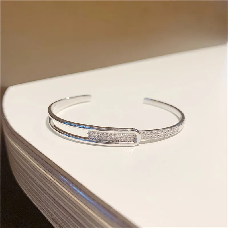 BowLift | Open bracelet made of 925 sterling silver with zirconia