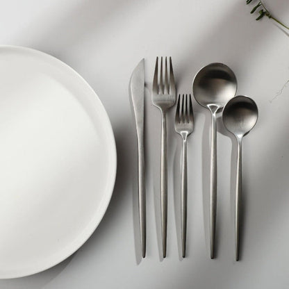 Karnz | Minimalist stainless steel cutlery Elegant simplicity