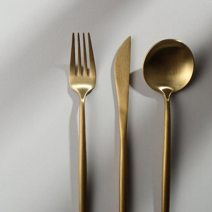 Karnz | Minimalist stainless steel cutlery Elegant simplicity