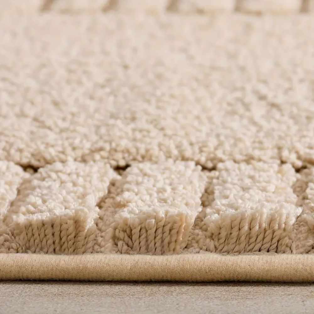 Skanto | Minimalist Stripe Bath Mat