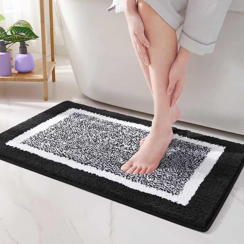 Skanto | Modern Border Anti-Slip Bath Mat