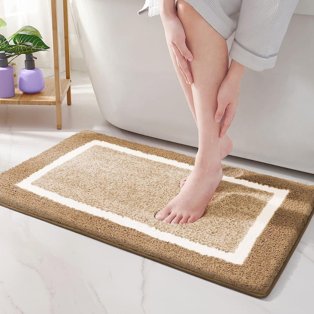 Skanto | Modern Border Anti-Slip Bath Mat