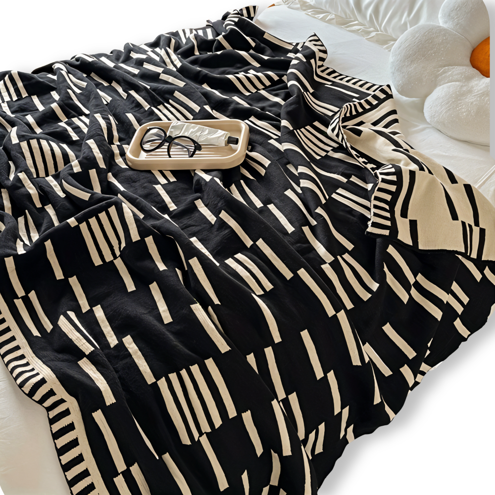 BowLift | CalmoWeave Plaid | Knitted Blanket Black-Beige | Soft & Warming | For All Seasons
