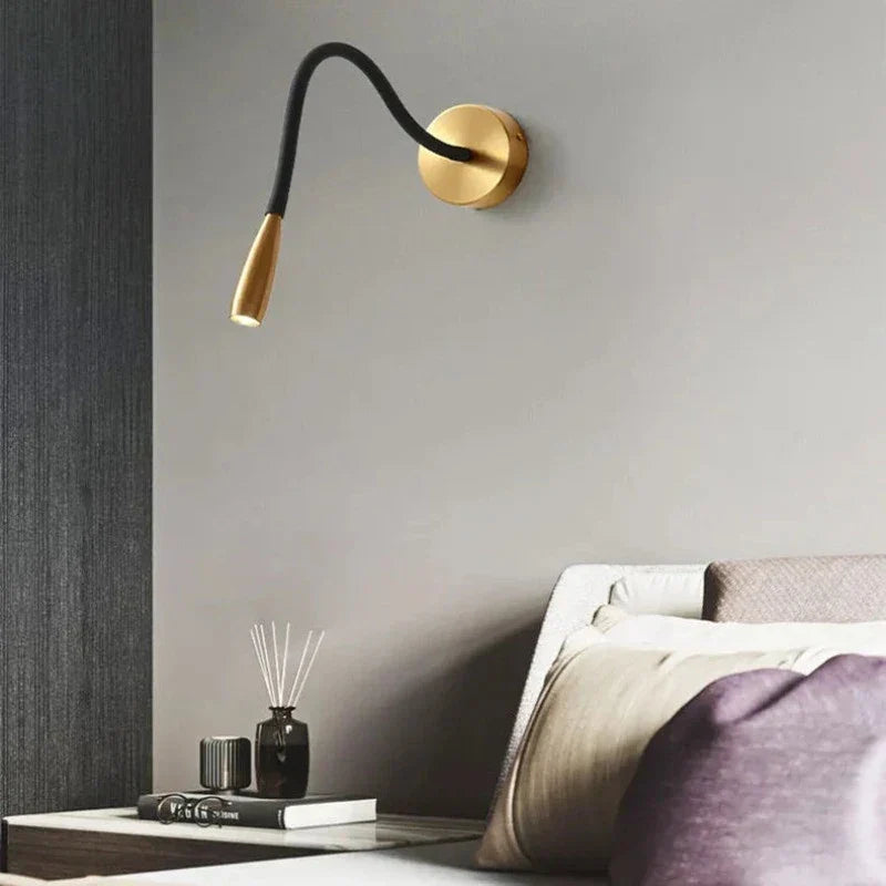 Modern Wall Lamp with Flexible Arm for Indoor Use – Adjustable LED Wall Lamp for Living Room and Bedroom | Skanto