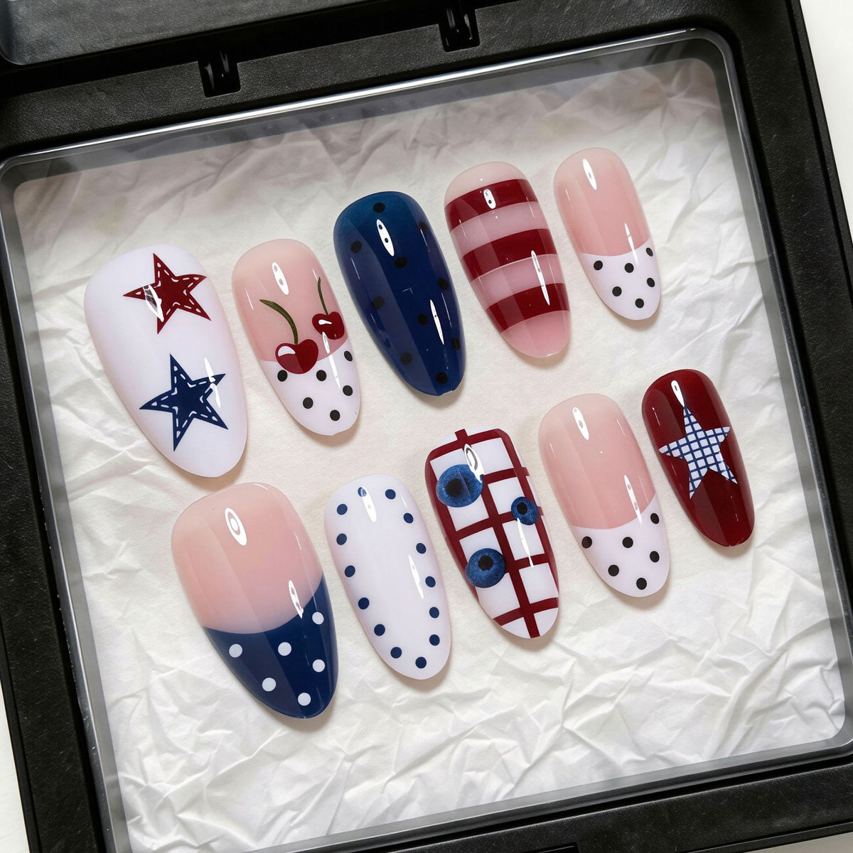 Themed Decorative Press-On Nail Set Acalora