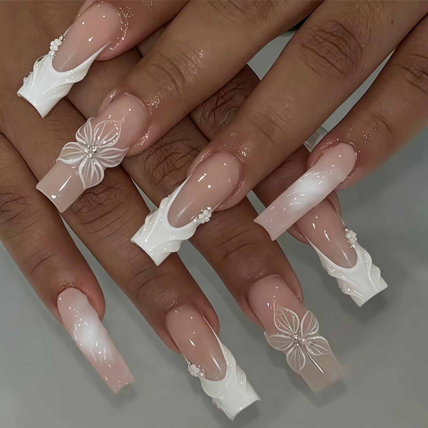 Elegant Floral Press-On Nail Art Acalora