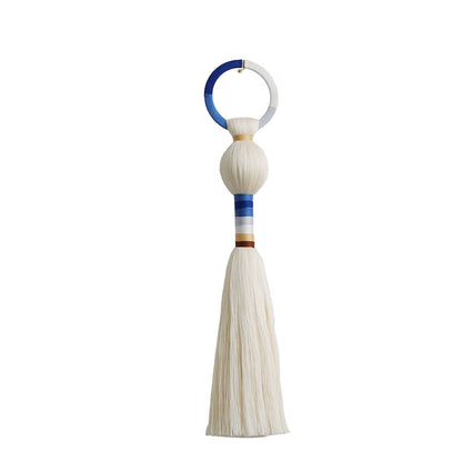Wall decoration with elegant tassel design