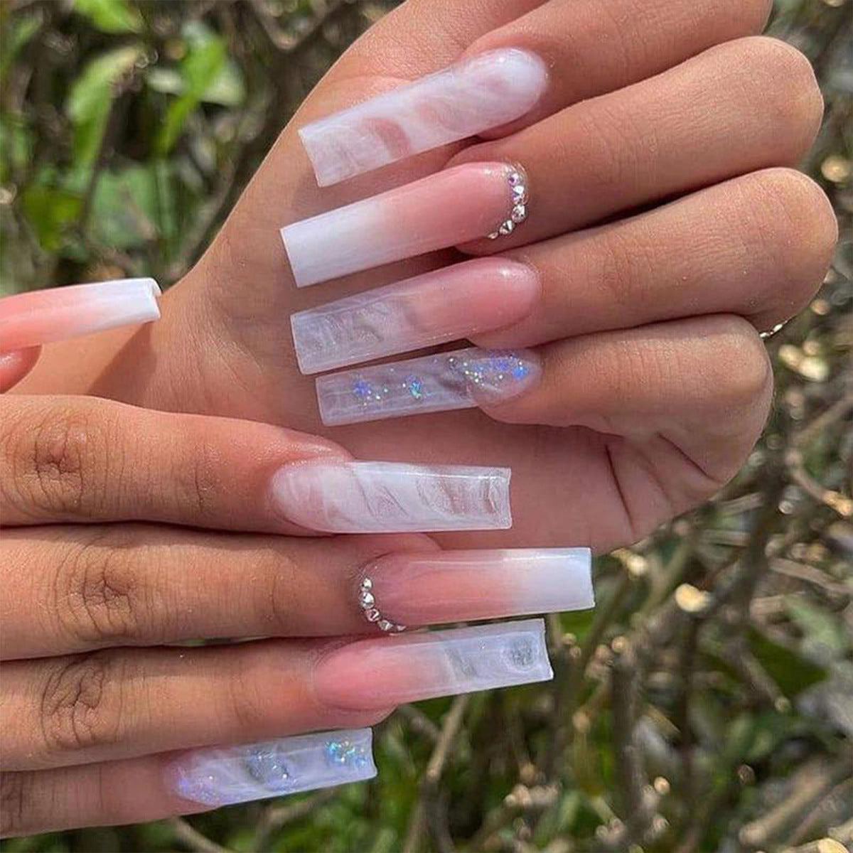Elegant Crystal-Embellished Press-On Nail Design Acalora