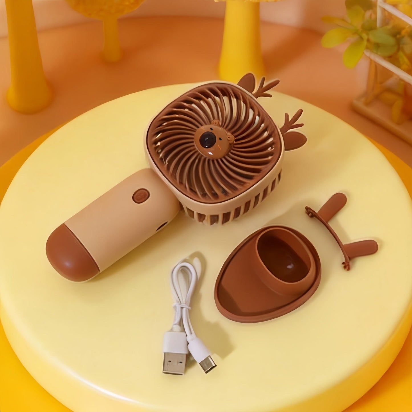 Ladies' Portable Handheld Fan in a cute bear motif Karnz