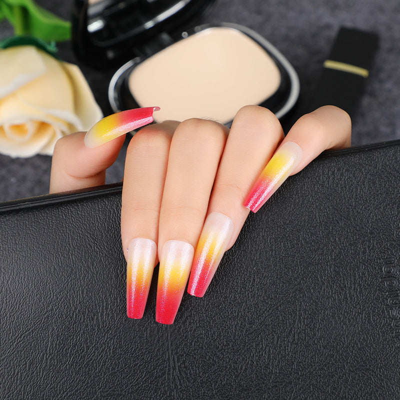 Glamorous artificial nails with gradient Acalora