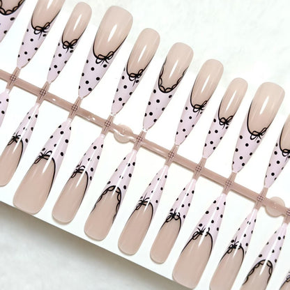 Trendy Nail Art Acalora
