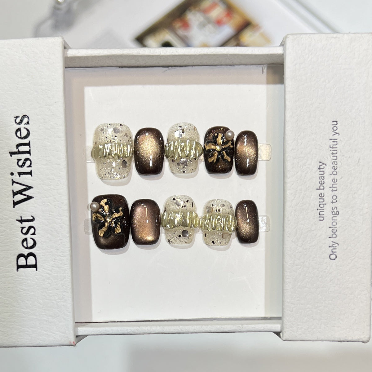 Decorative Press-On Nail Art Set with Chic Textured Accents Acalora