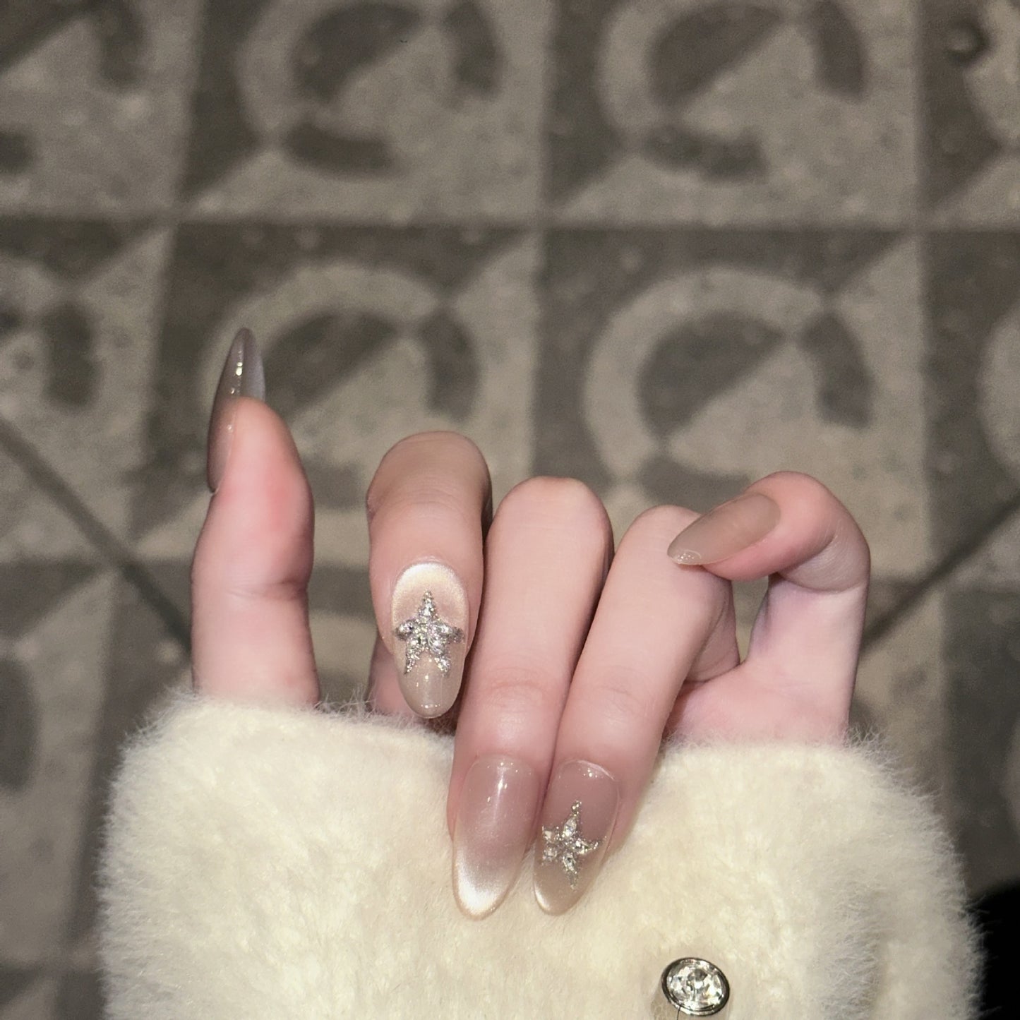 Star-Embellished Press-On Nail Art Set Acalora