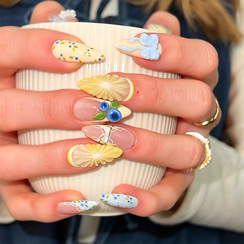 Artificial nails with exclusive flower design Acalora