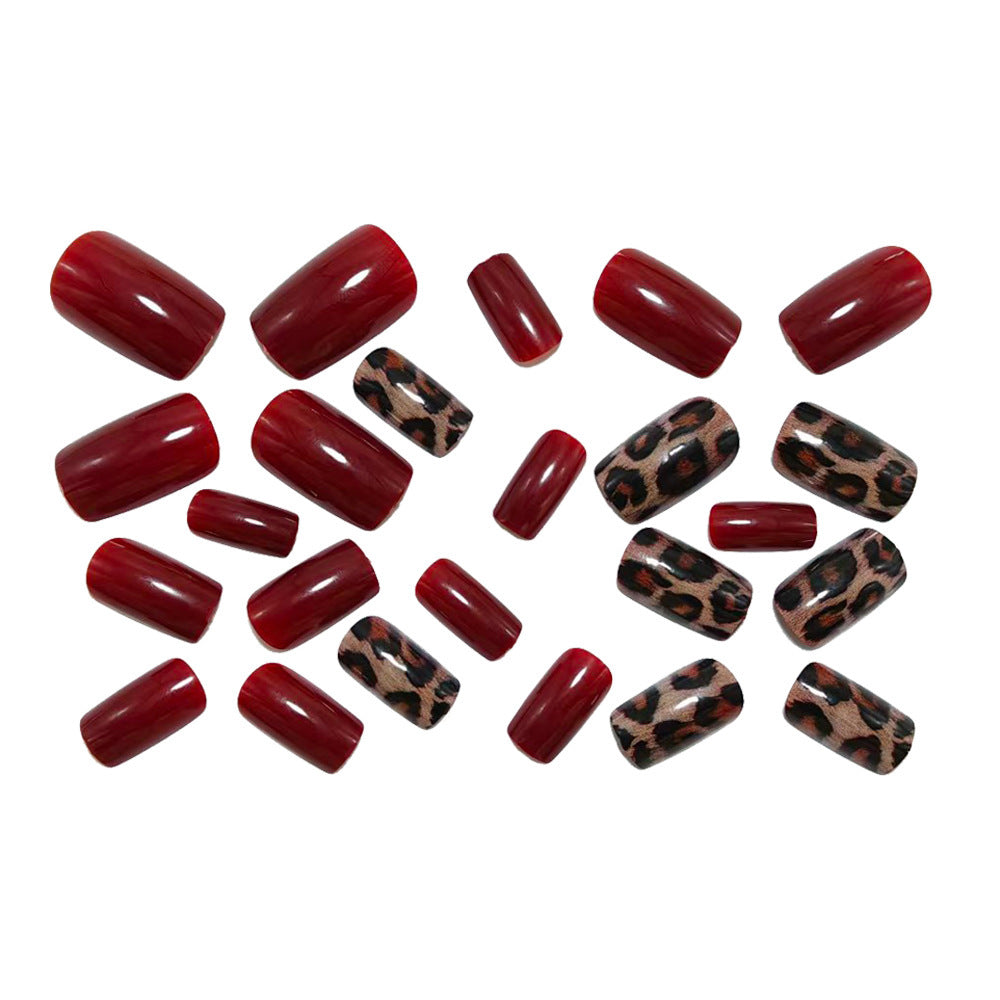 Nail polish with animal design Acalora