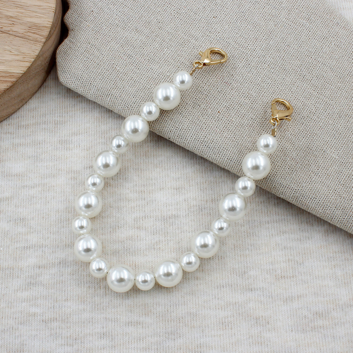 Elegant Pearl Accessory Acalora