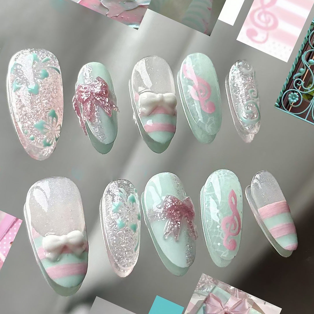 Themed Press-On Nail Art Set Acalora