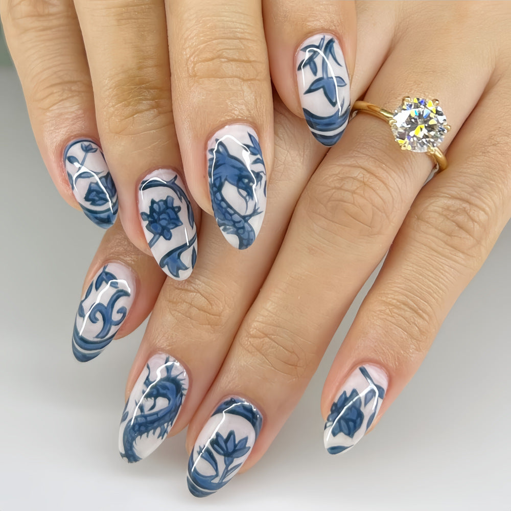 Artificial nails in floral and maritime design Acalora