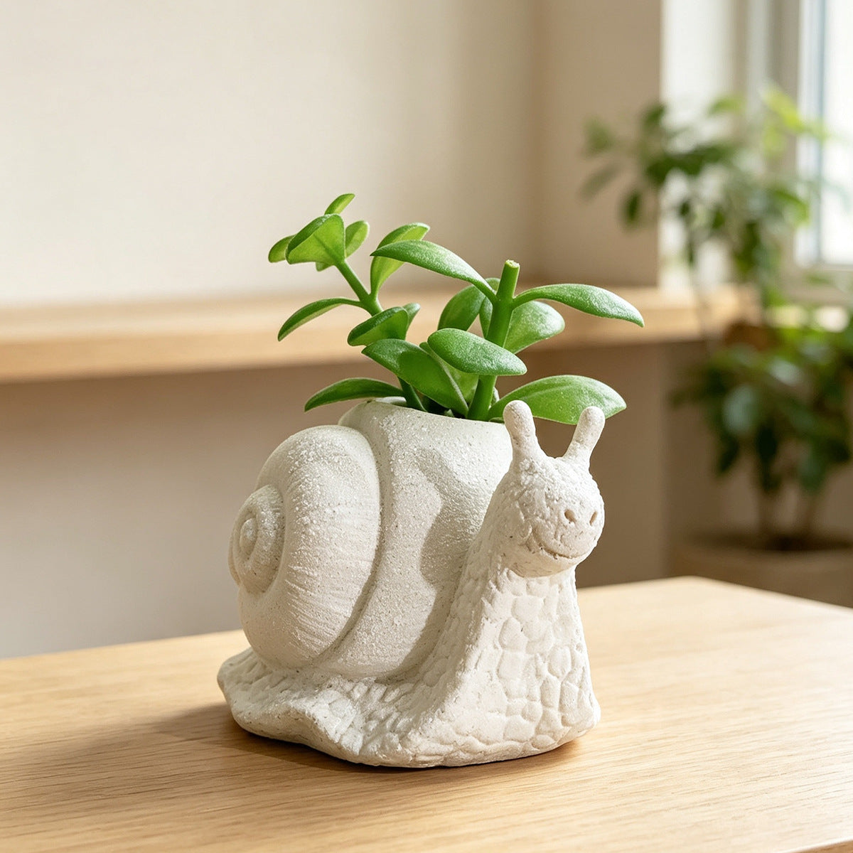 Plant pot with face motif Acalora