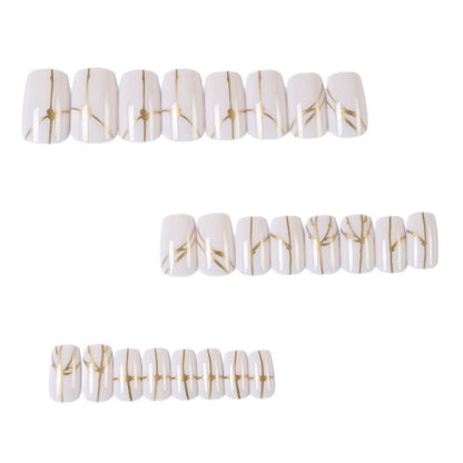 Artificial nails with elegant golden line pattern Acalora