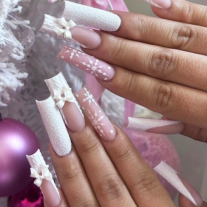 Decorative Press-On Nail Set with Elegant Designs Acalora