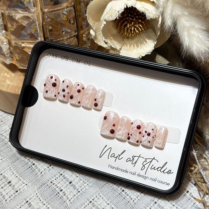 Artistic Press-On Nail Art Set with Unique Design Acalora