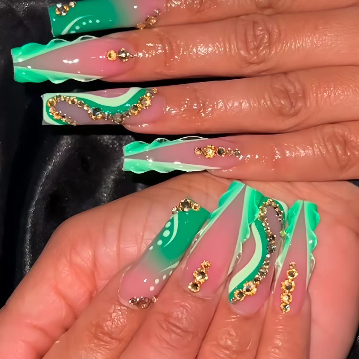 Artistic Nail Art Extensions Acalora
