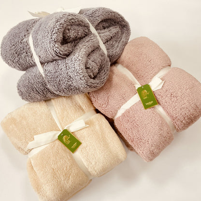 Luxurious Plush Throw Blanket