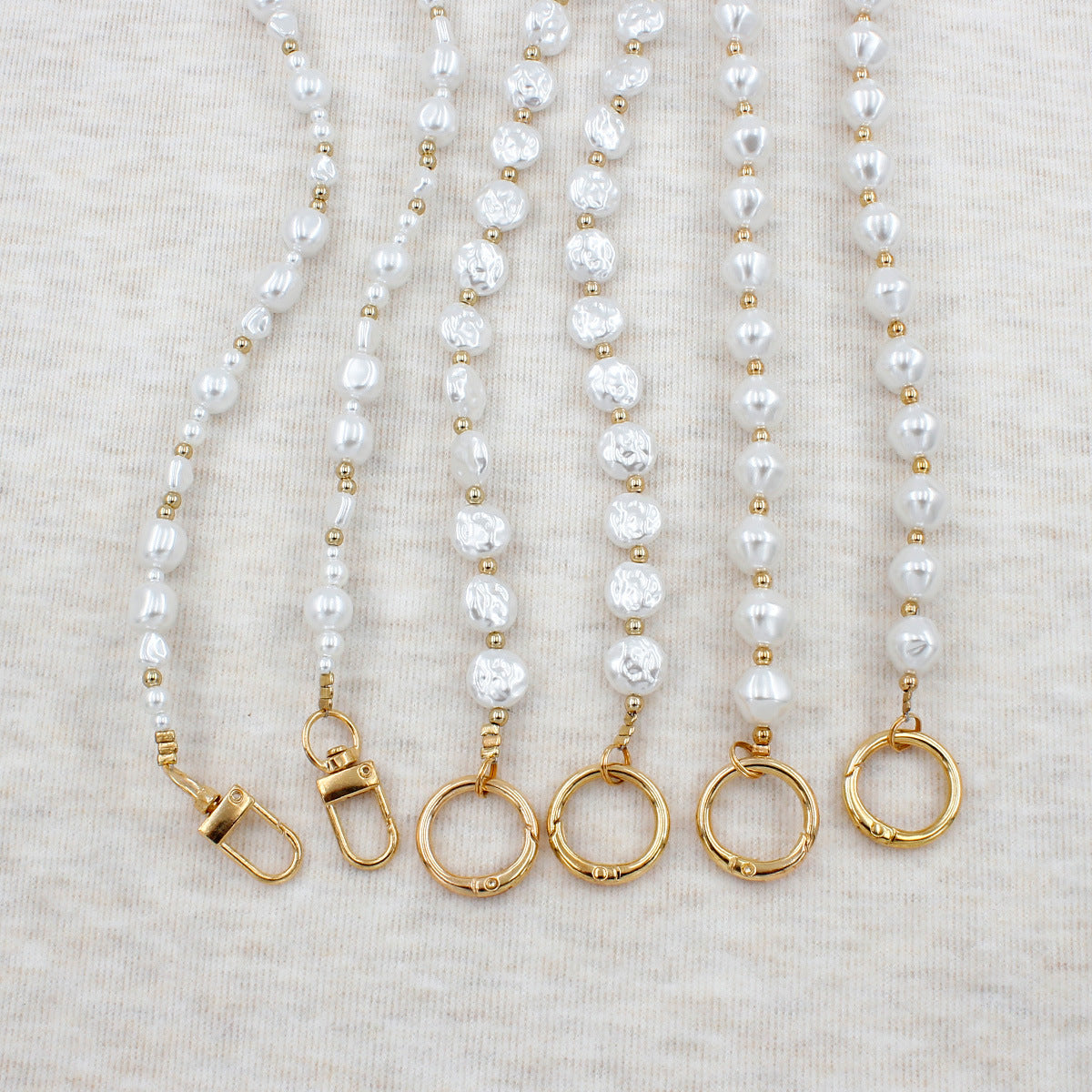 Decorative Eyewear Chain Acalora