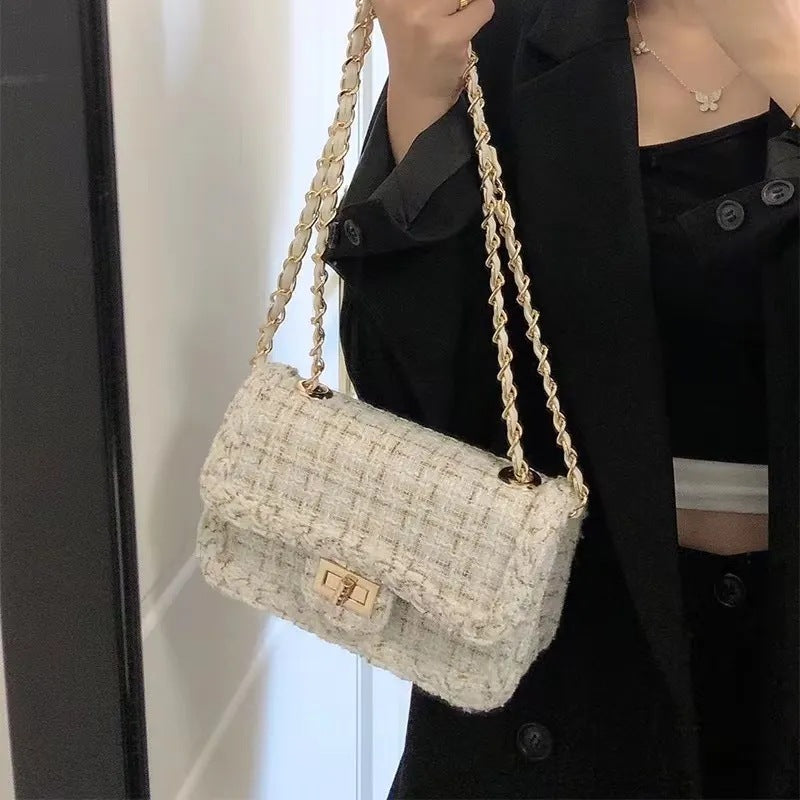 Textured Chain-Detail Crossbody Bag Acalora