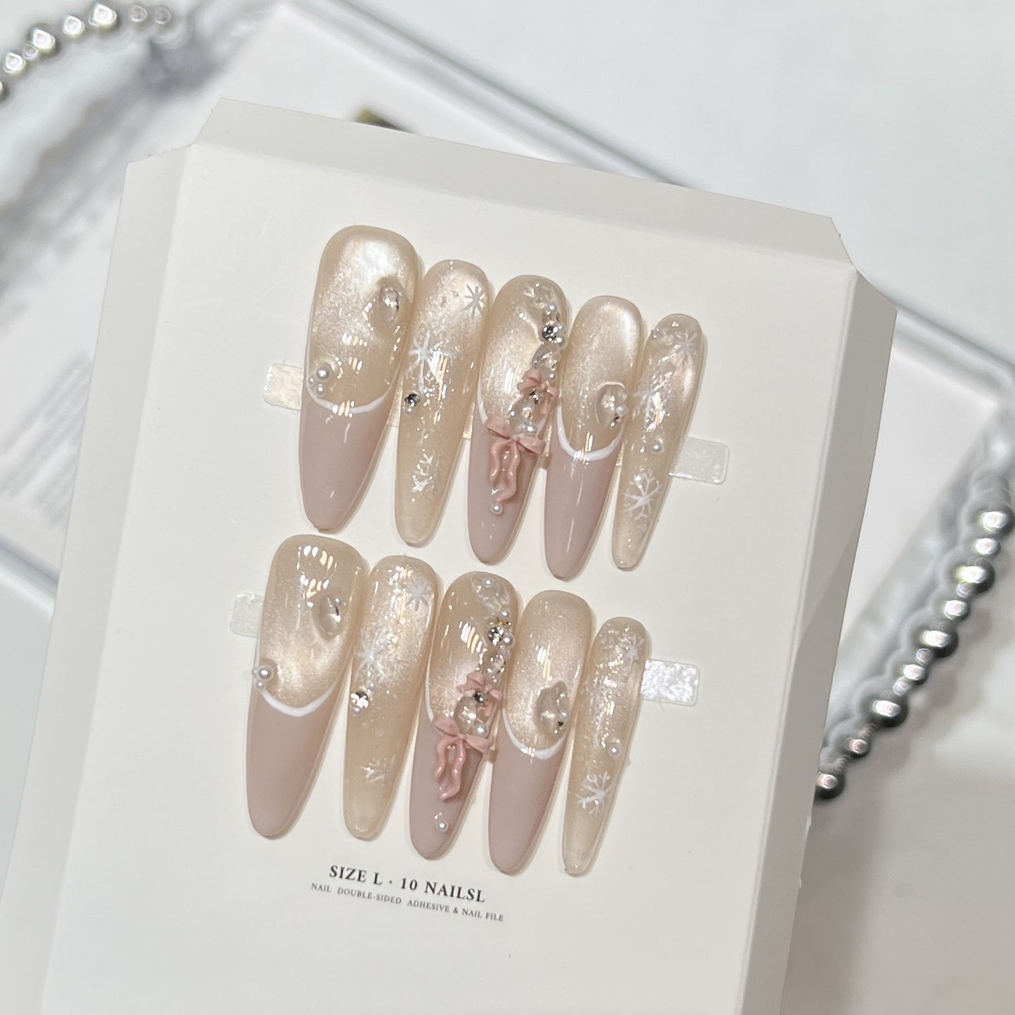 Decorative Stiletto Press-On Nail Set with Artistic Accents Acalora