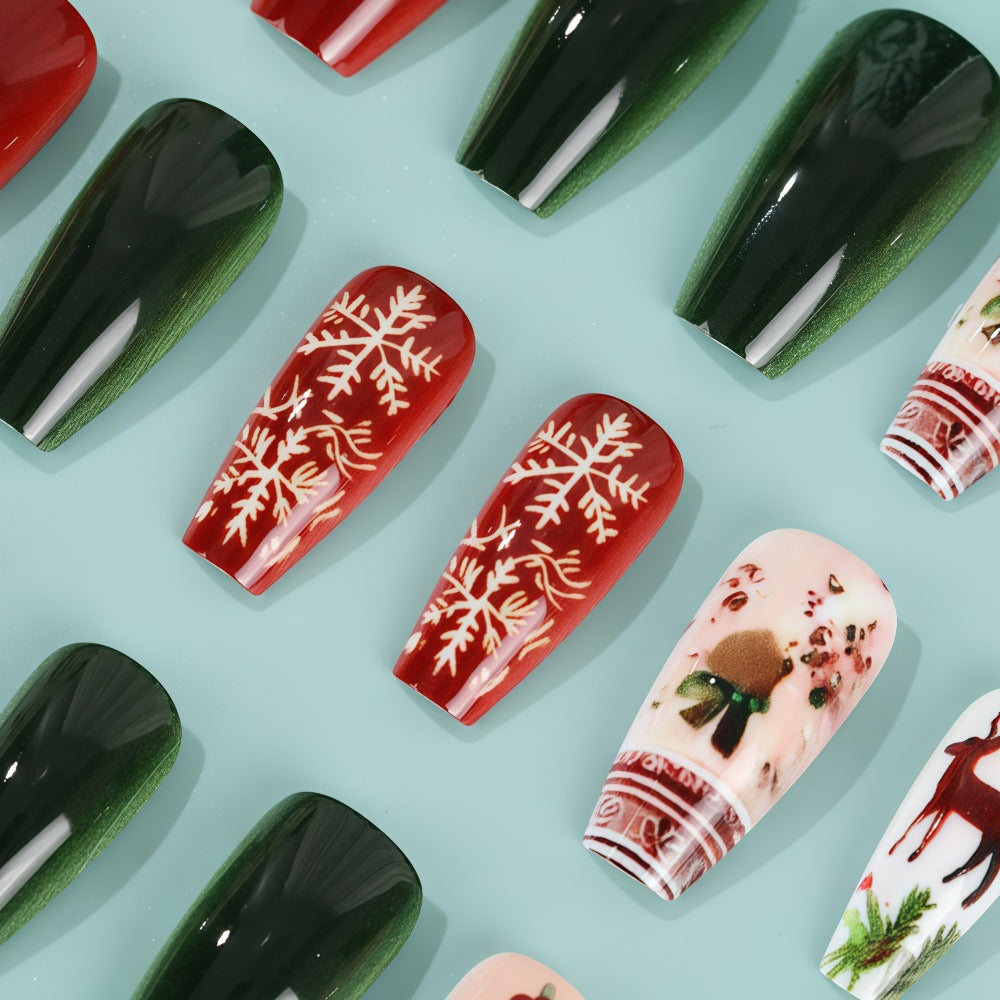 Artificial nails with festive Christmas designs Acalora