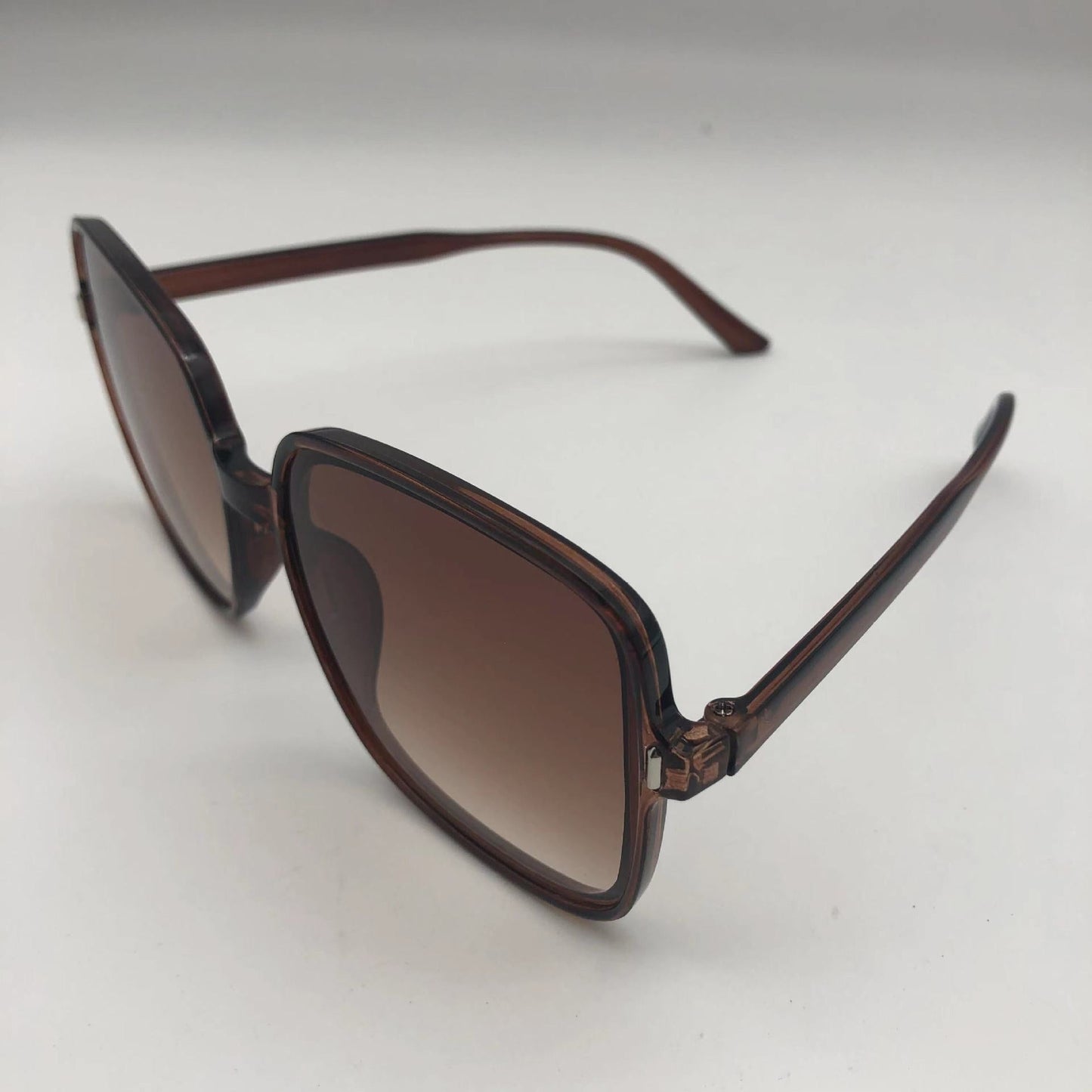 Women's Oversized Sunglasses with UV Protection and Elegant Design Bowlift