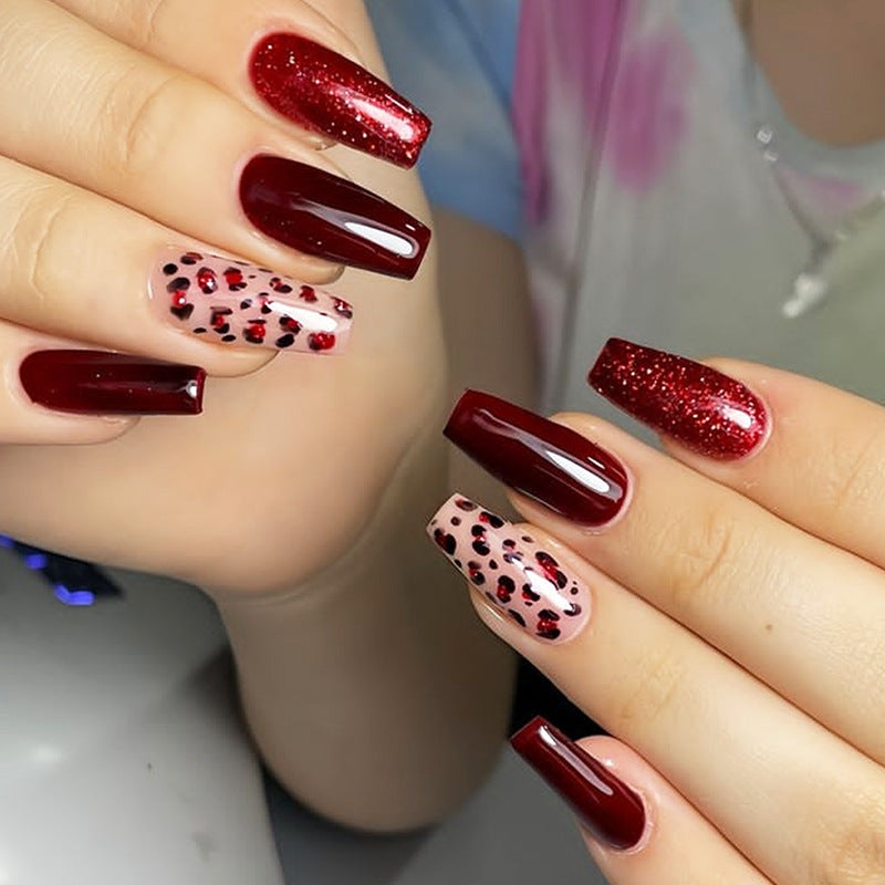 Glamorous Press-On Nail Art Set Acalora