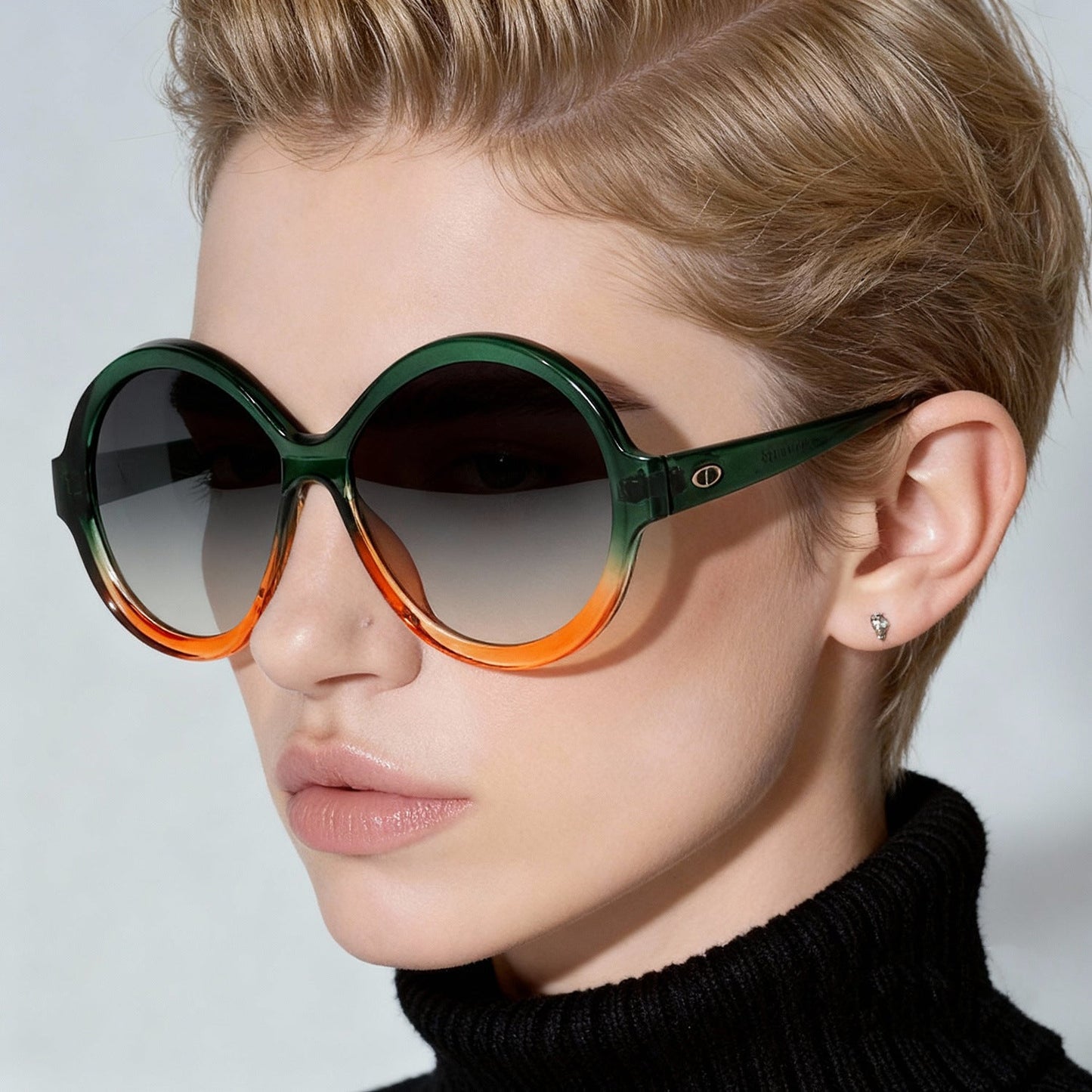 Women's oversized fashionable sunglasses with unique frame shape Skanto