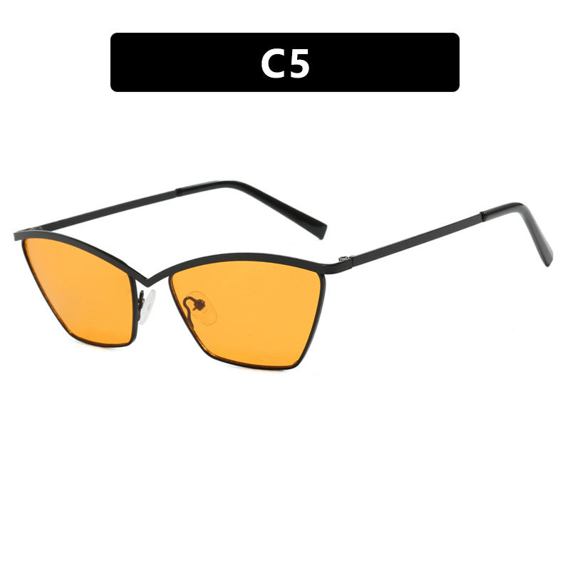 Women's sunglasses in avant-garde cat-eye design Bowlift