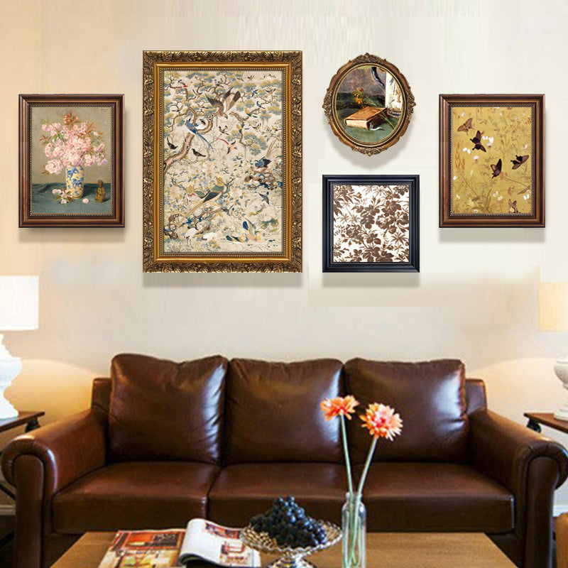 Elegant Vintage Style Framed Art Print