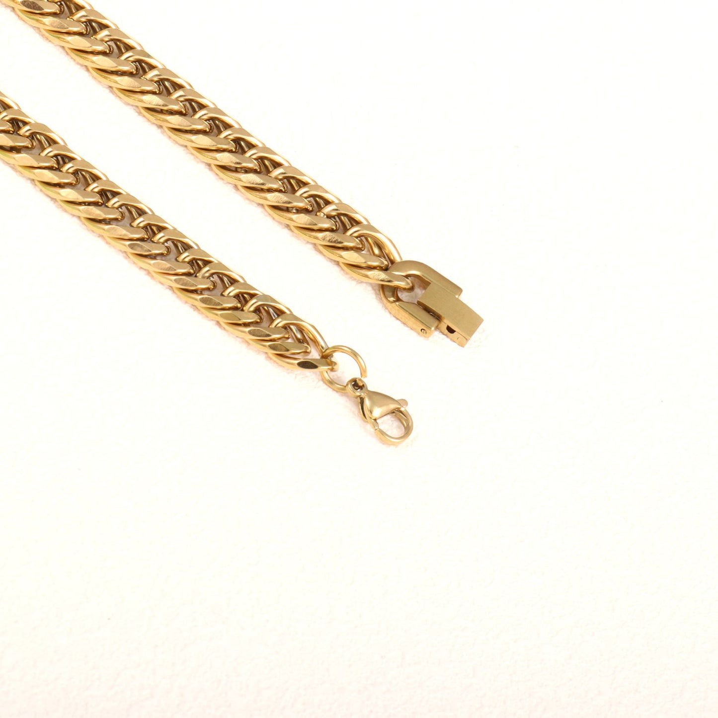 Bold Interwoven Chain Bracelet Acalora