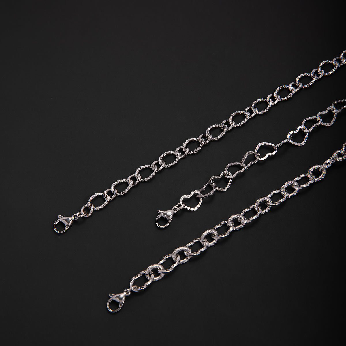 Interlaced Metal Link Bracelet Acalora